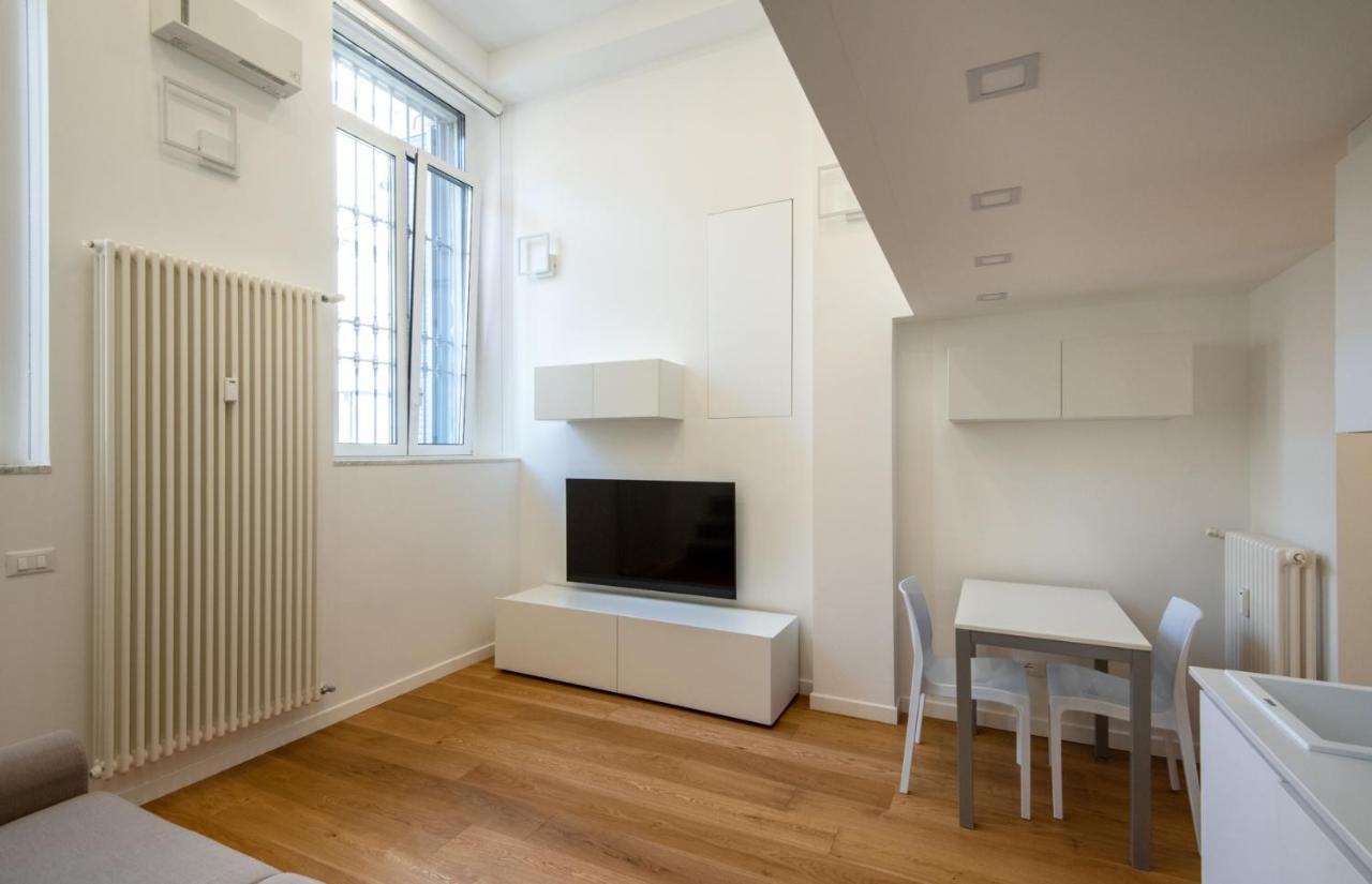 Casa Vacanze Ada Milan Bagian luar foto